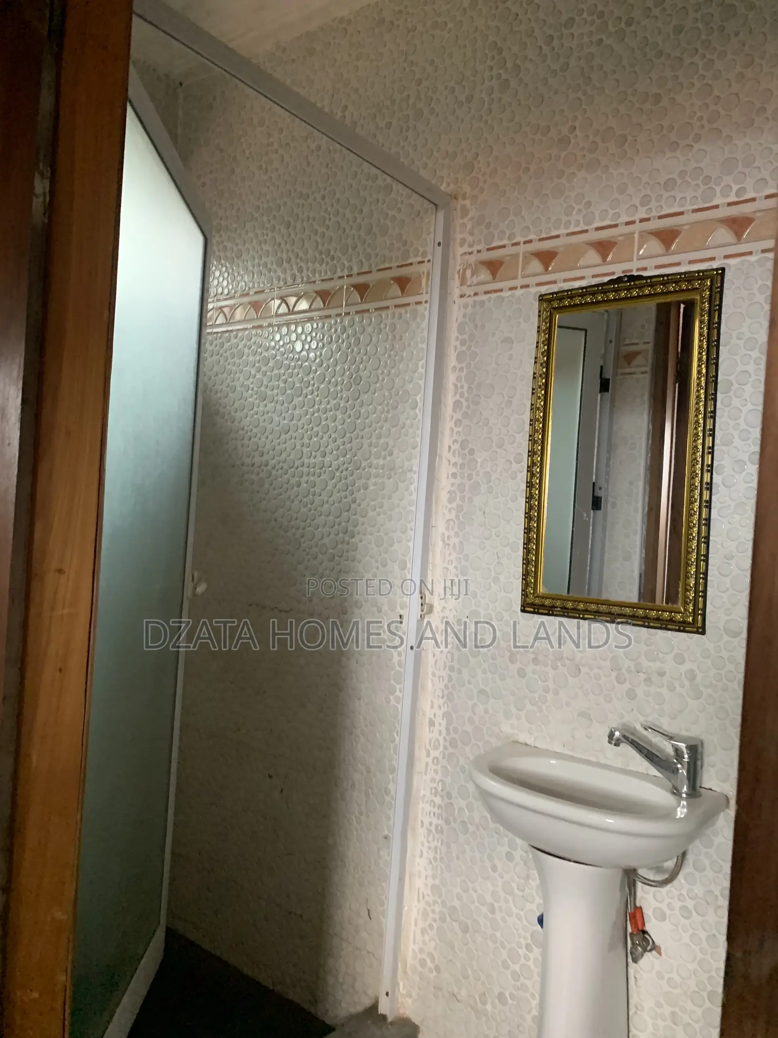 2bdrm Apartment in Zenith Bank, Spintex for rent