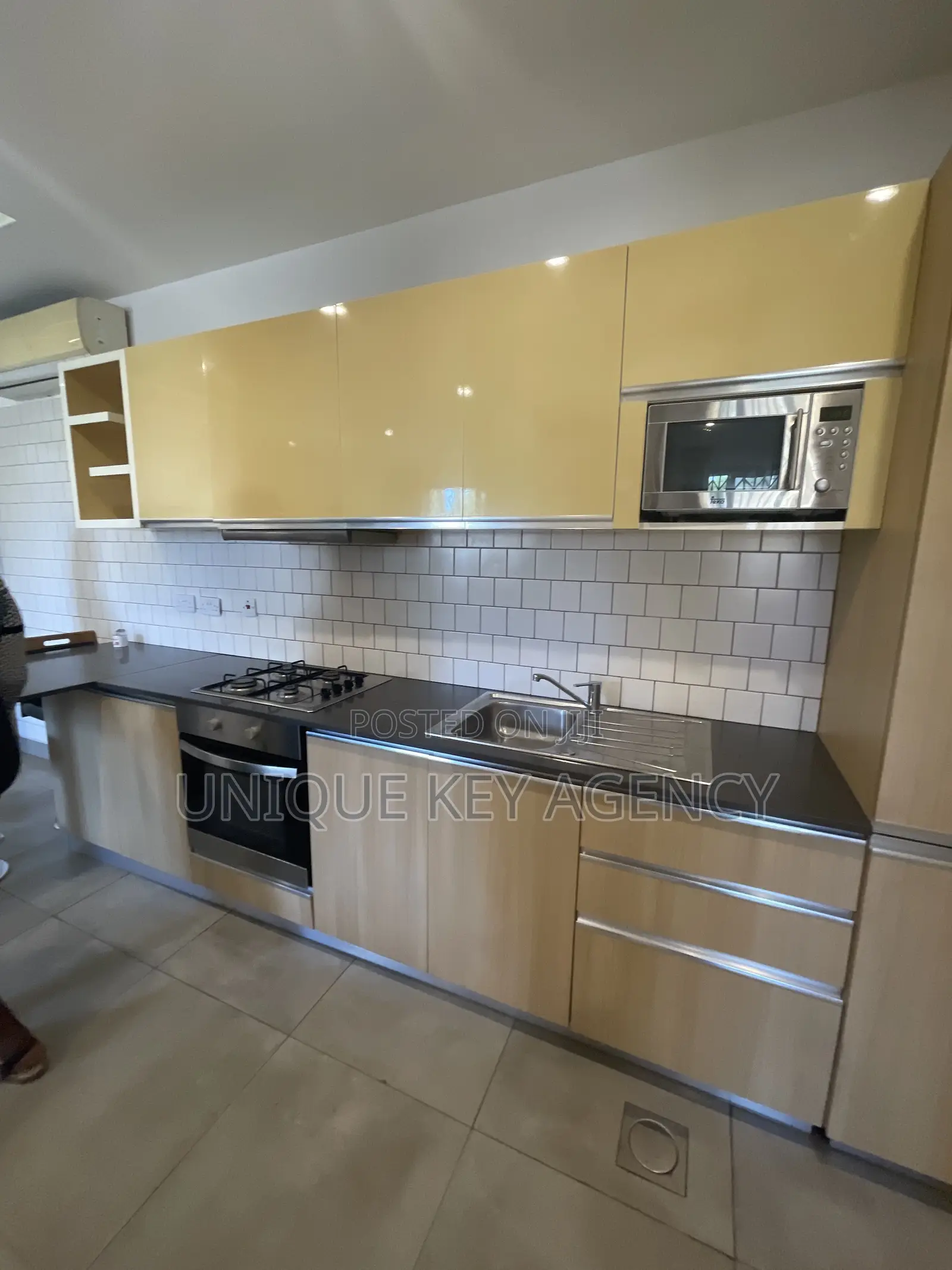 Furnished 1bdrm Apartment in Unique Key Agency, Tesano for rent