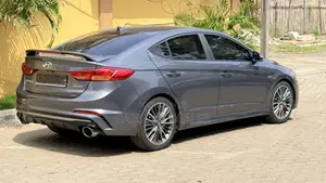 Hyundai Elantra Limited 2018 Black