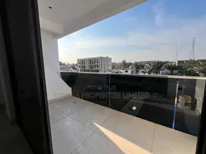 8bdrm Mansion in Adjiganor, East Legon for sale