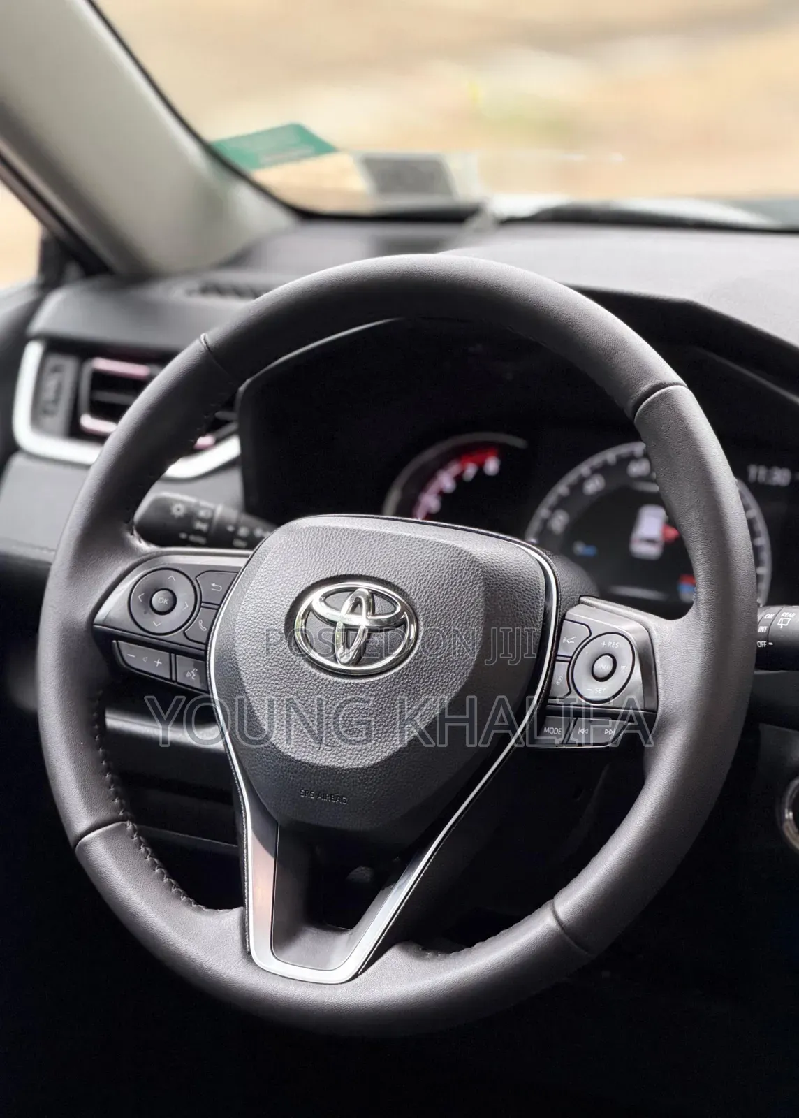 Toyota RAV4 2025 Gray