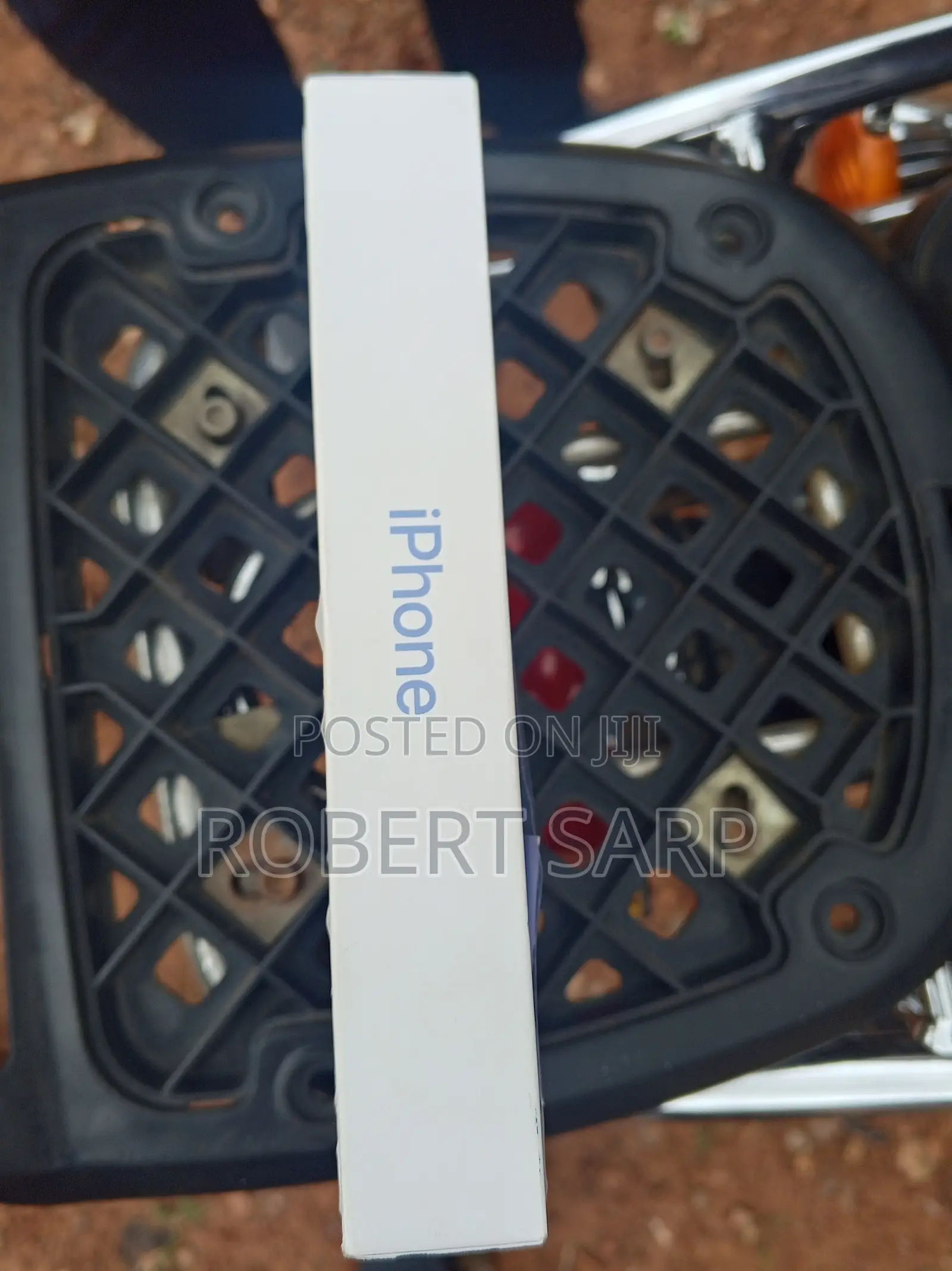 New Apple iPhone 16 128 GB Blue