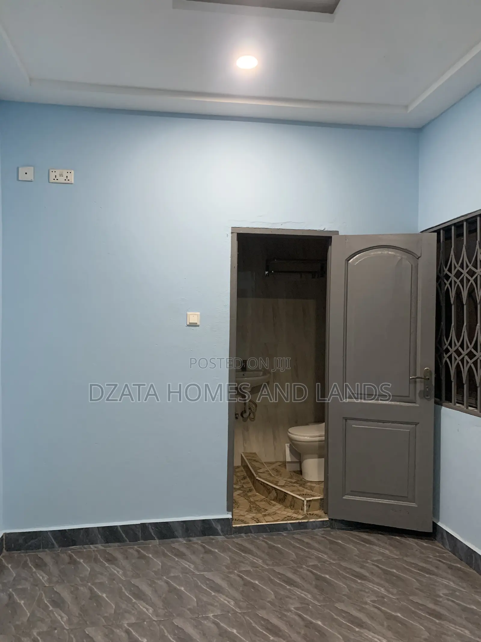 3bdrm Apartment in Coastal Down, Spintex for rent