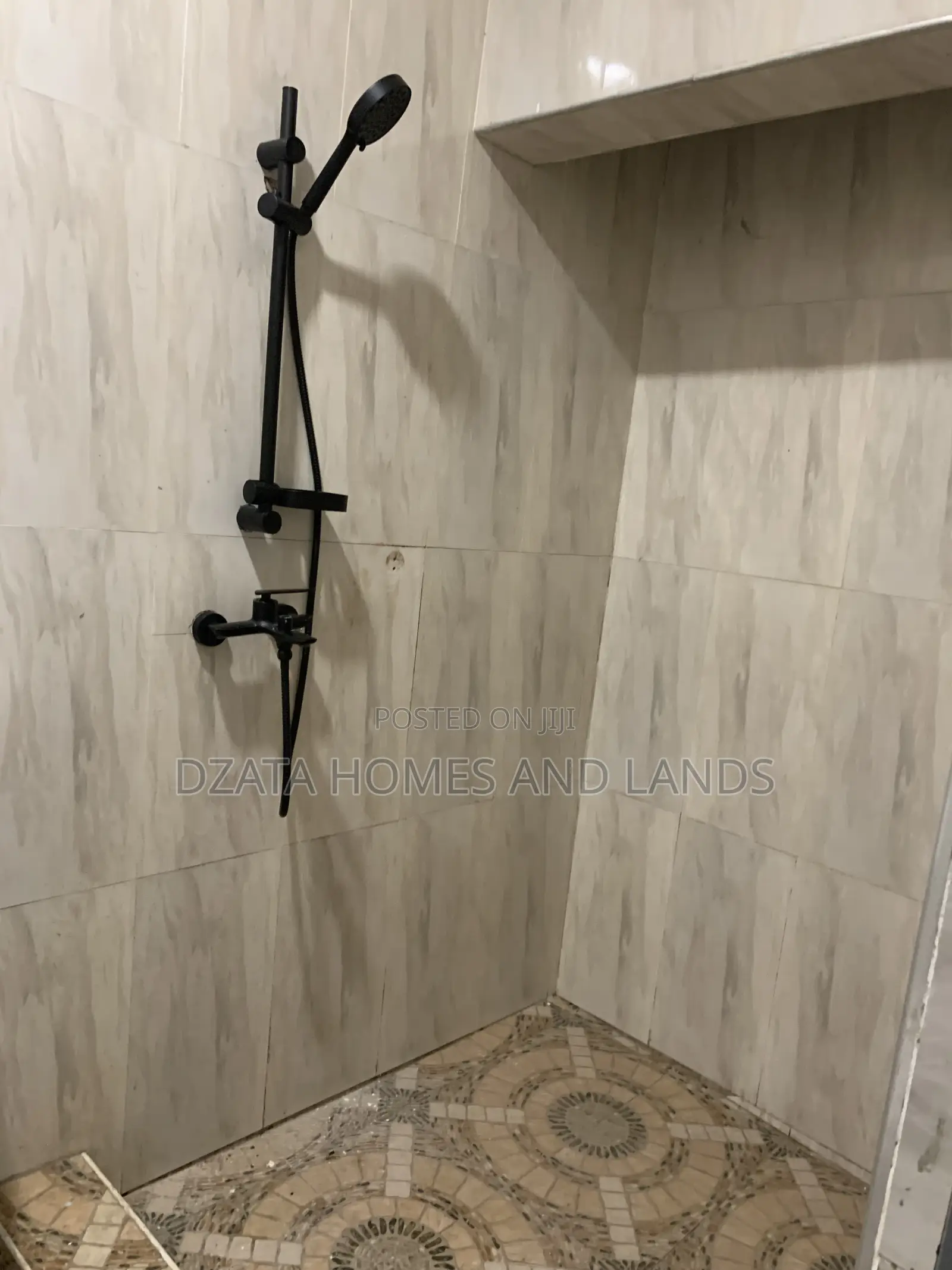 3bdrm Apartment in Coastal Down, Spintex for rent