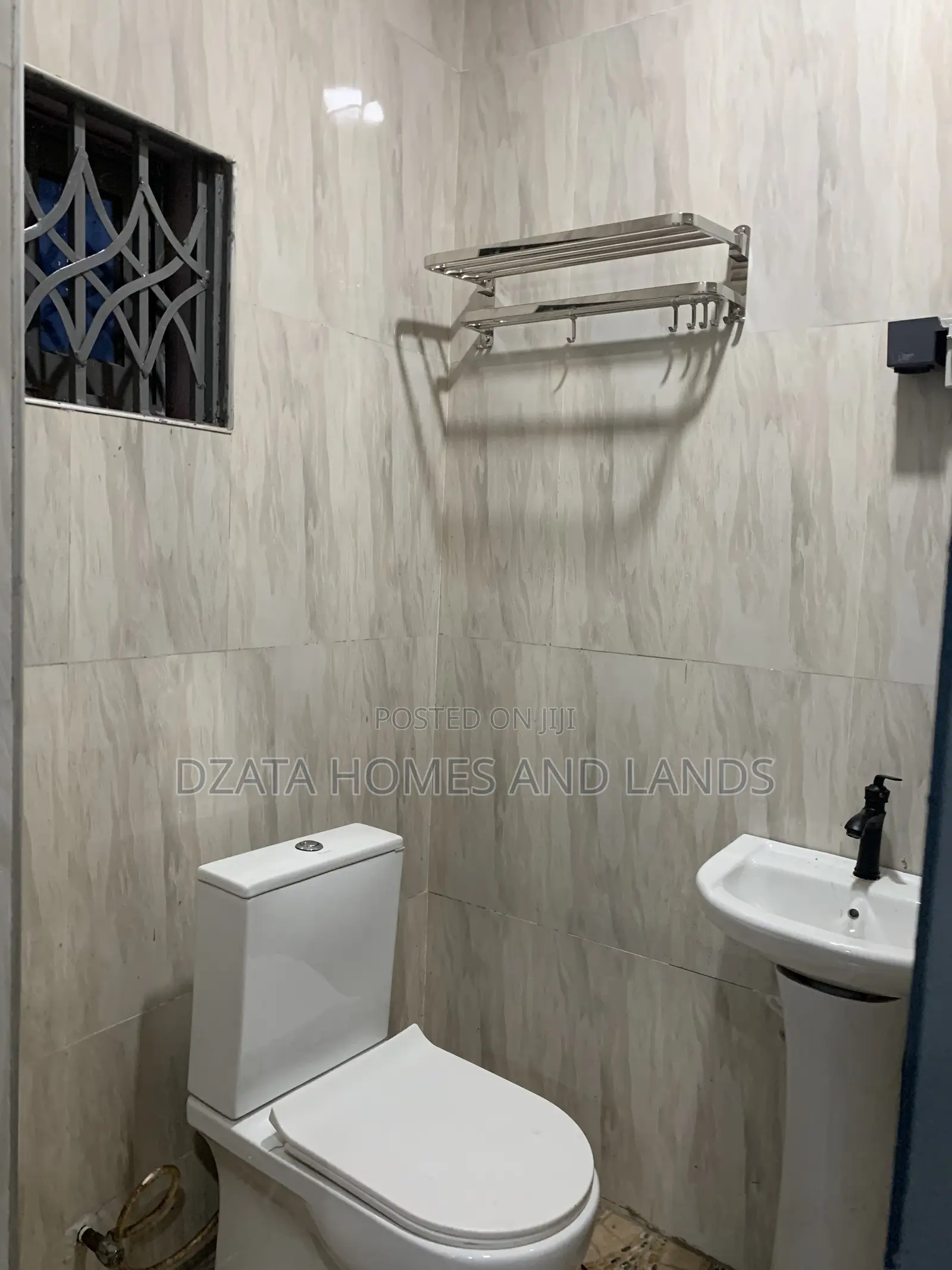 3bdrm Apartment in Coastal Down, Spintex for rent