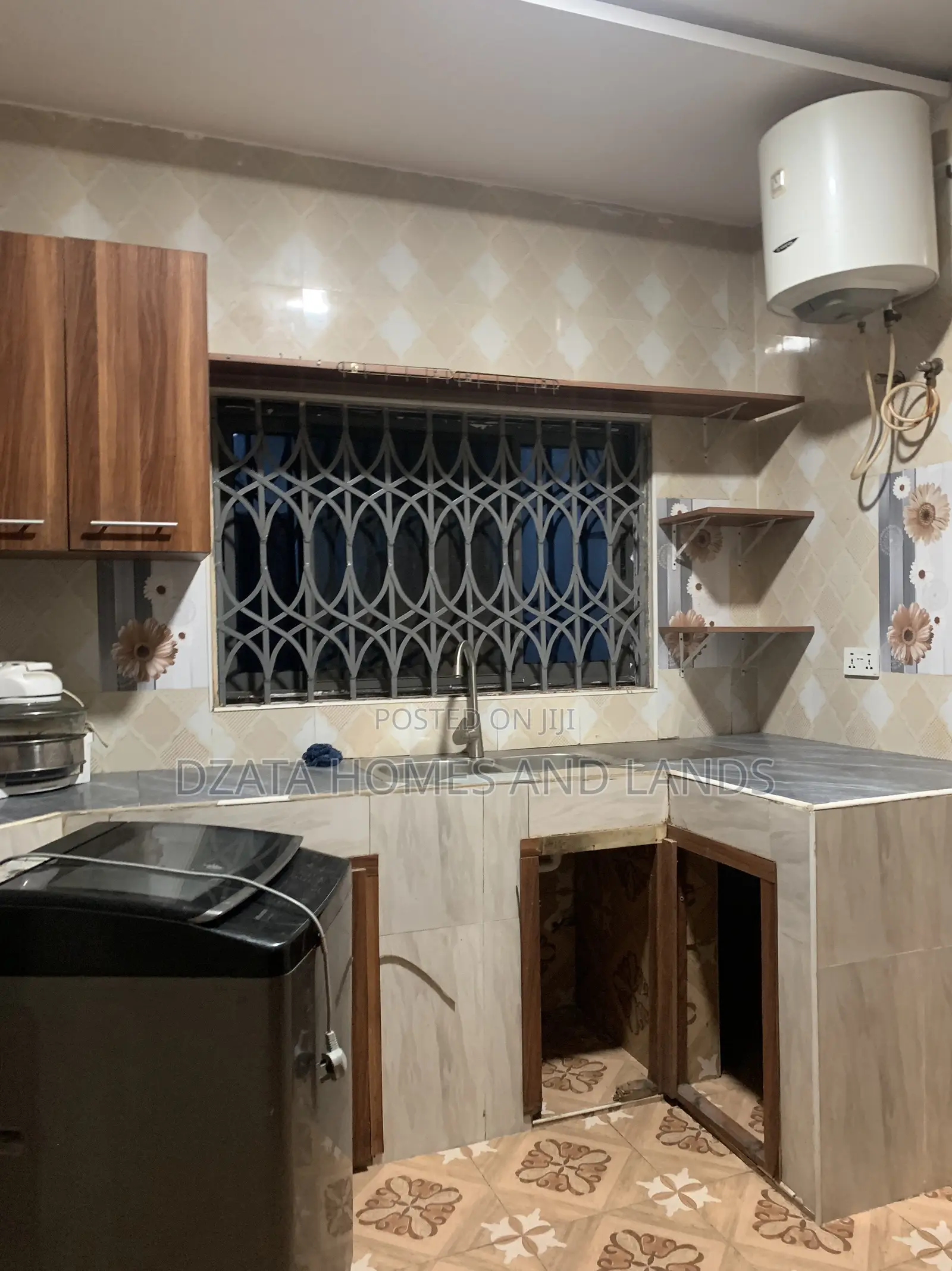 3bdrm Apartment in Coastal Down, Spintex for rent