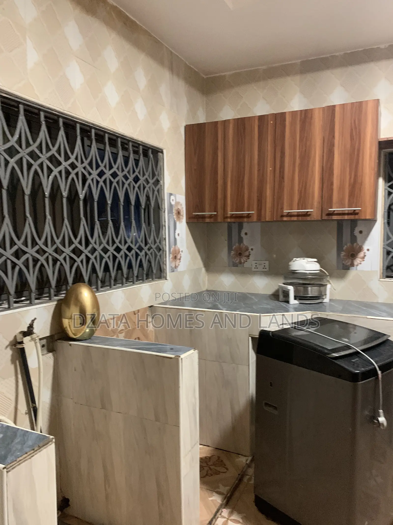 3bdrm Apartment in Coastal Down, Spintex for rent