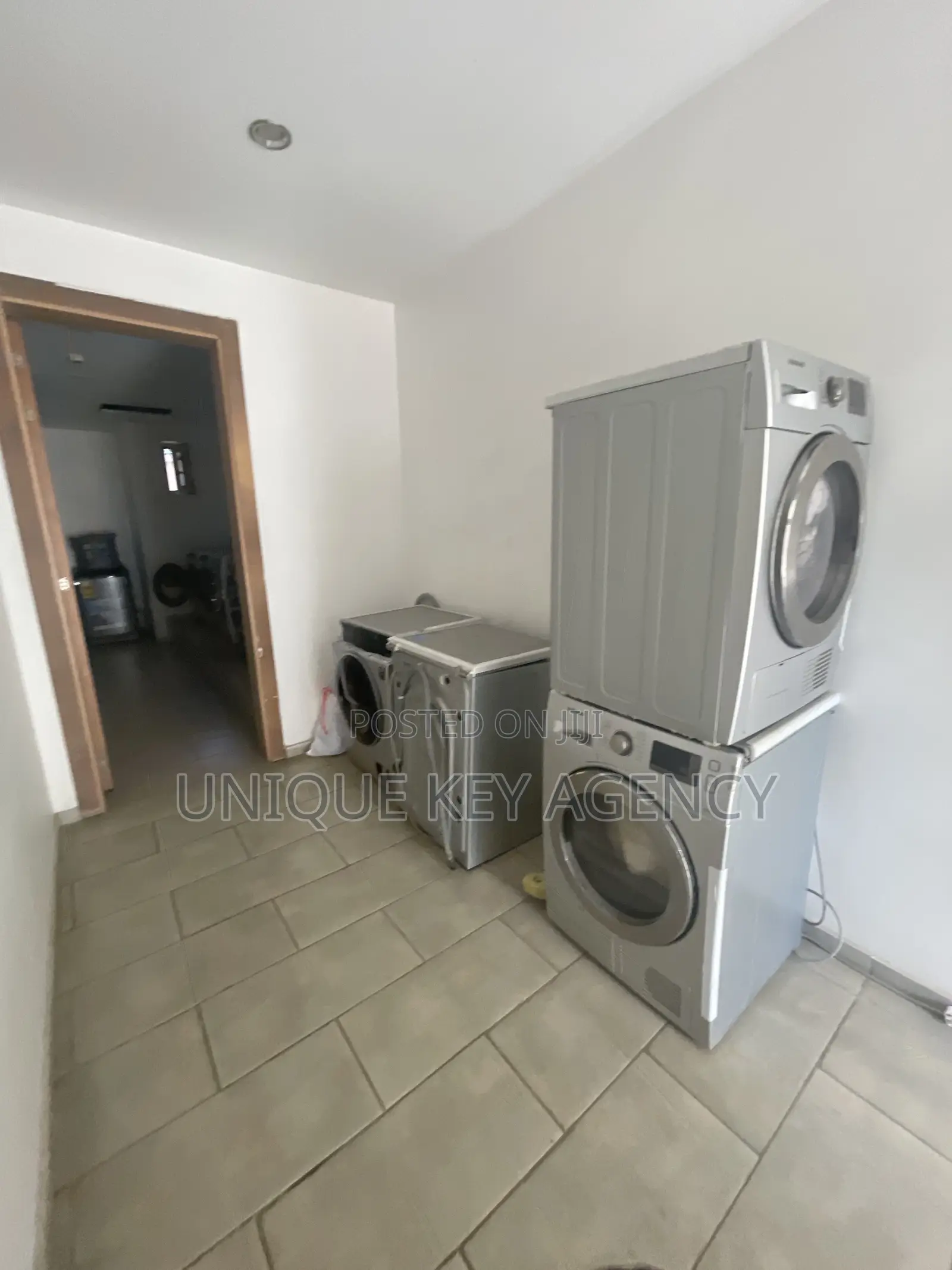 Furnished 2bdrm Apartment in Unique Key Agency, Tesano for rent