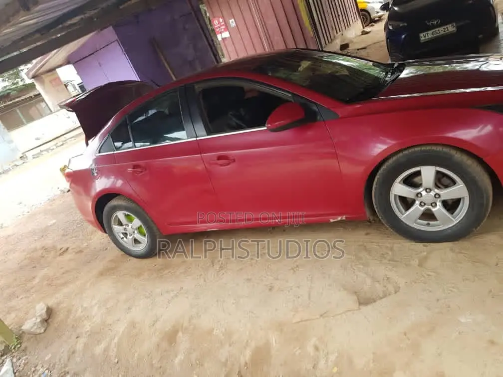 Chevrolet Cruze 1LT 2011 Red