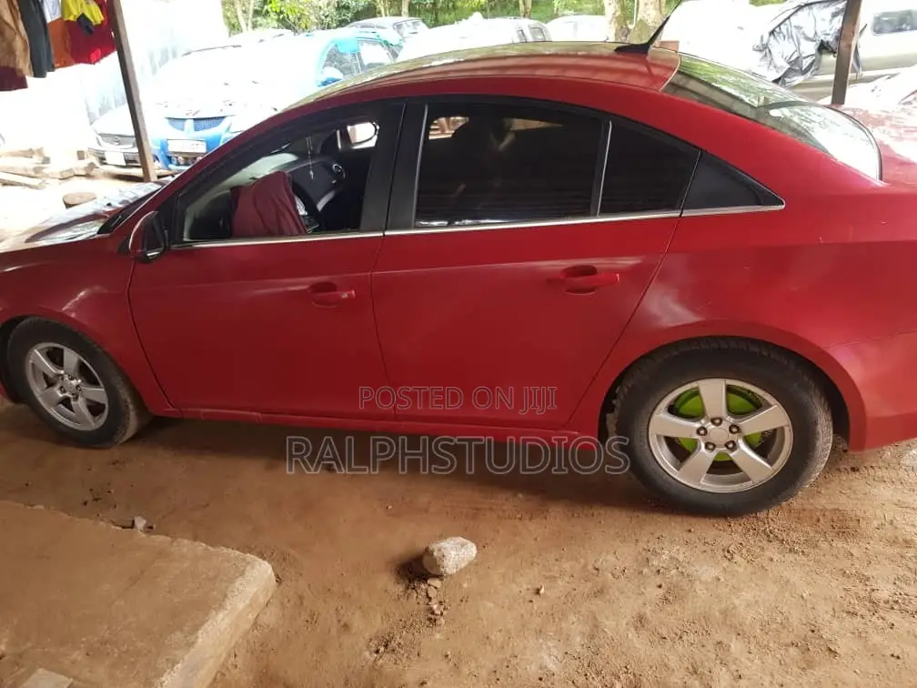 Chevrolet Cruze 1LT 2011 Red