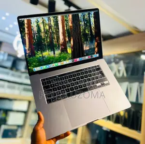 Laptop Apple MacBook Pro 2019 64GB Intel Core i9 SSD 1T