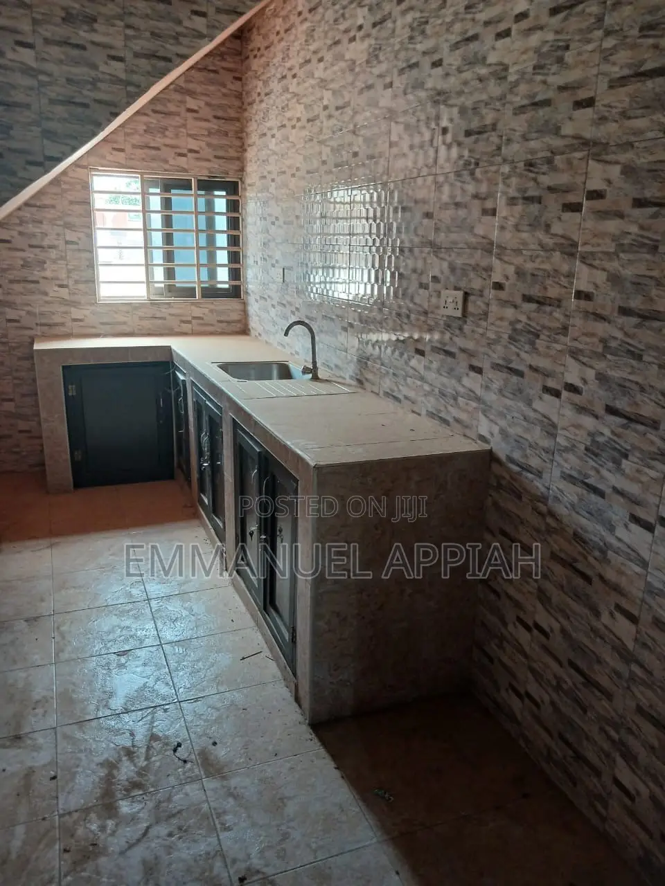 2bdrm Apartment in Ablekuma Junction for rent