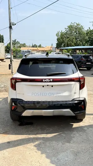 Kia Seltos EX IVT FWD 2025 White