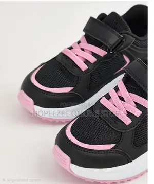 UK Girls Trainers / Girls Sports Trainers / PE Shoes