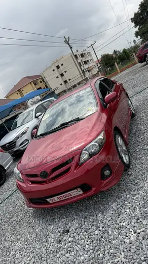 Toyota Corolla 2013 Red