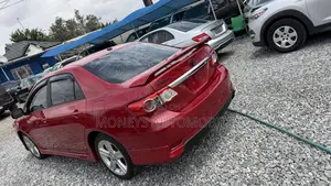 Toyota Corolla 2013 Red