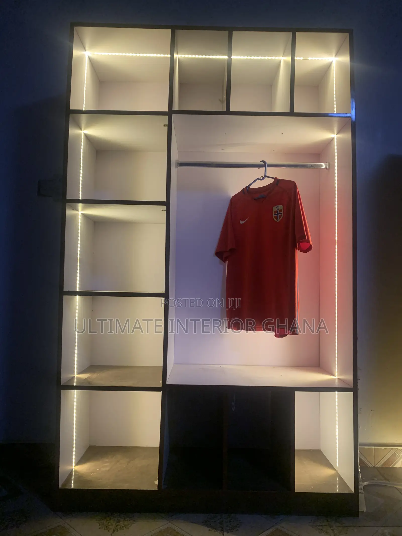Modern Open Wardrobe With LED Light - 8 Compartments - Kumasi