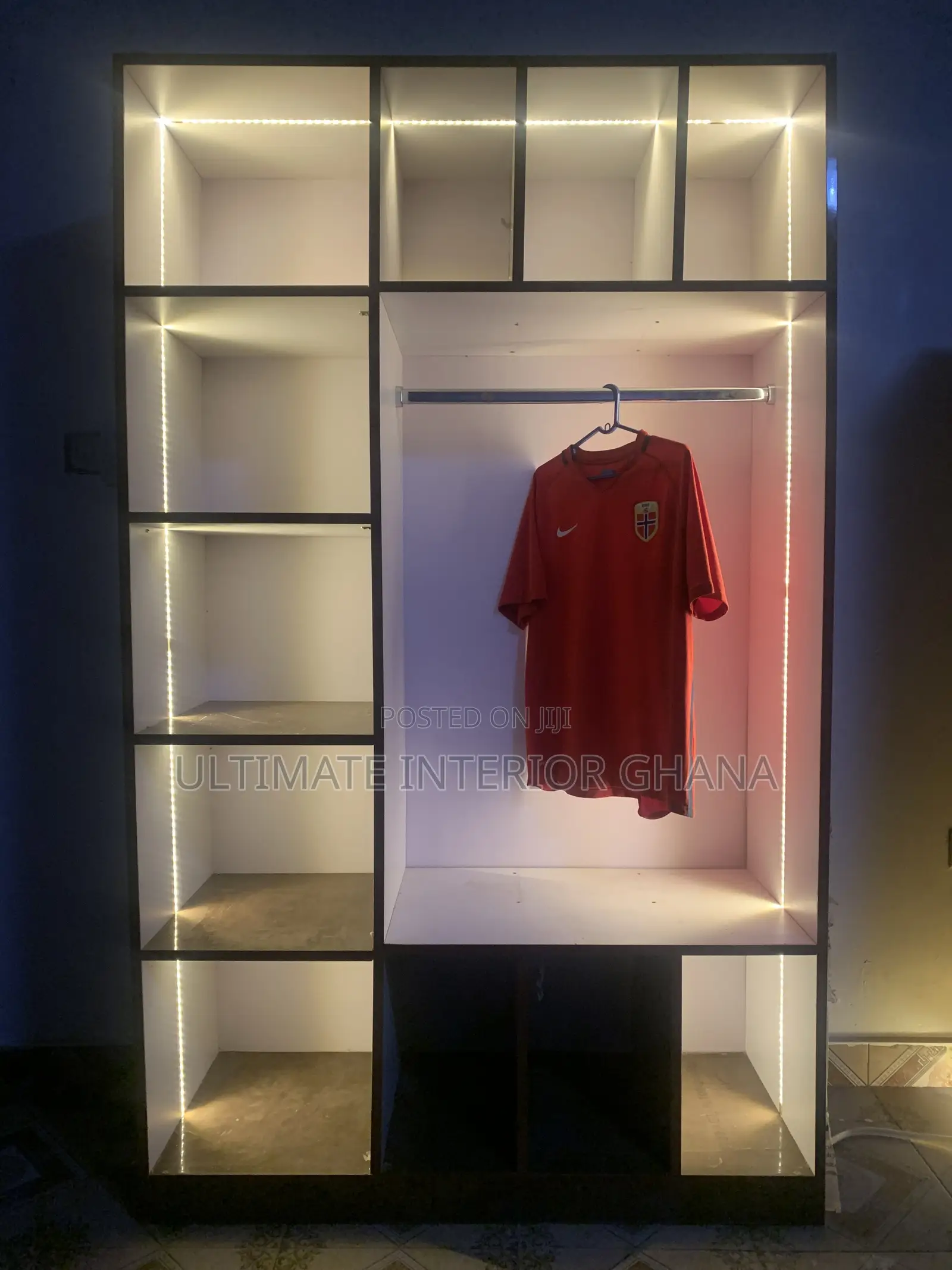 Modern Open Wardrobe With LED Light - 8 Compartments - Kumasi