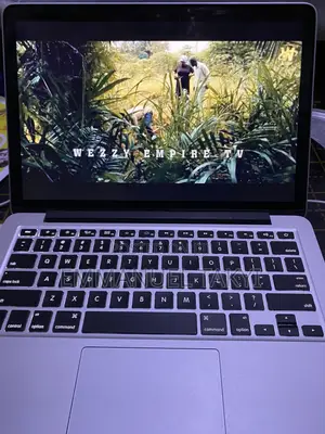 Laptop Apple MacBook Pro 8GB Intel Core i5 SSD 128GB