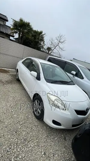 Toyota Belta 2010 White