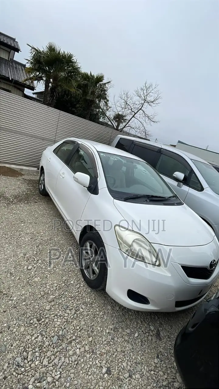 Toyota Belta 2010 White