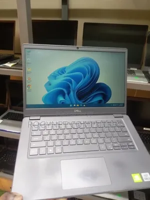Laptop Dell Latitude 3410 16GB Intel Core i7 SSD 512GB