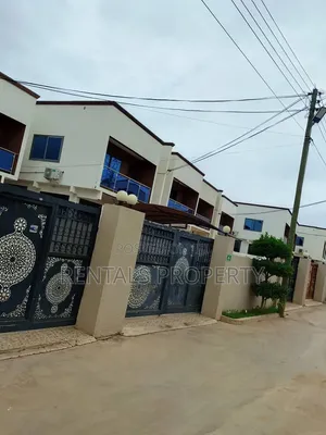 3bdrm Duplex in Oyarifa Mall Area for rent