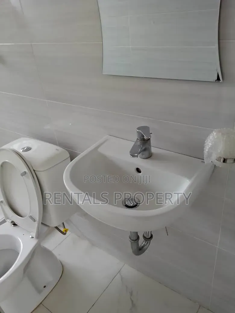 3bdrm Duplex in Oyarifa Mall Area for rent