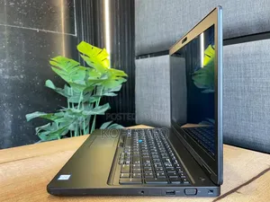 Laptop Dell Latitude 5490 12GB Intel Core i5 SSD 256GB