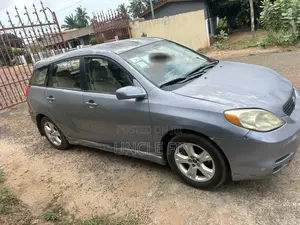 Toyota Matrix S Hatchback AWD (2.4L 4cyl 4A) 2010 Blue