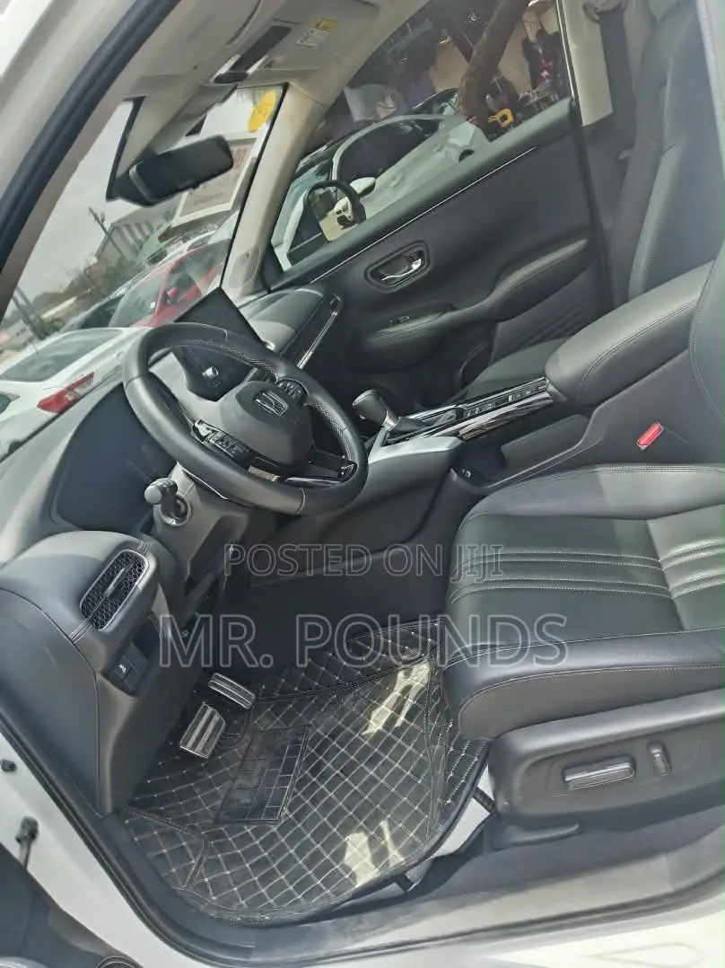 Honda HR-V 2023 White