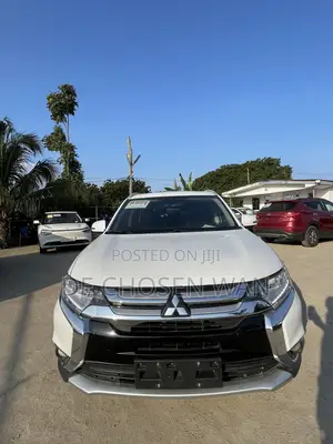 Mitsubishi Outlander LE S-AWC 2020 White