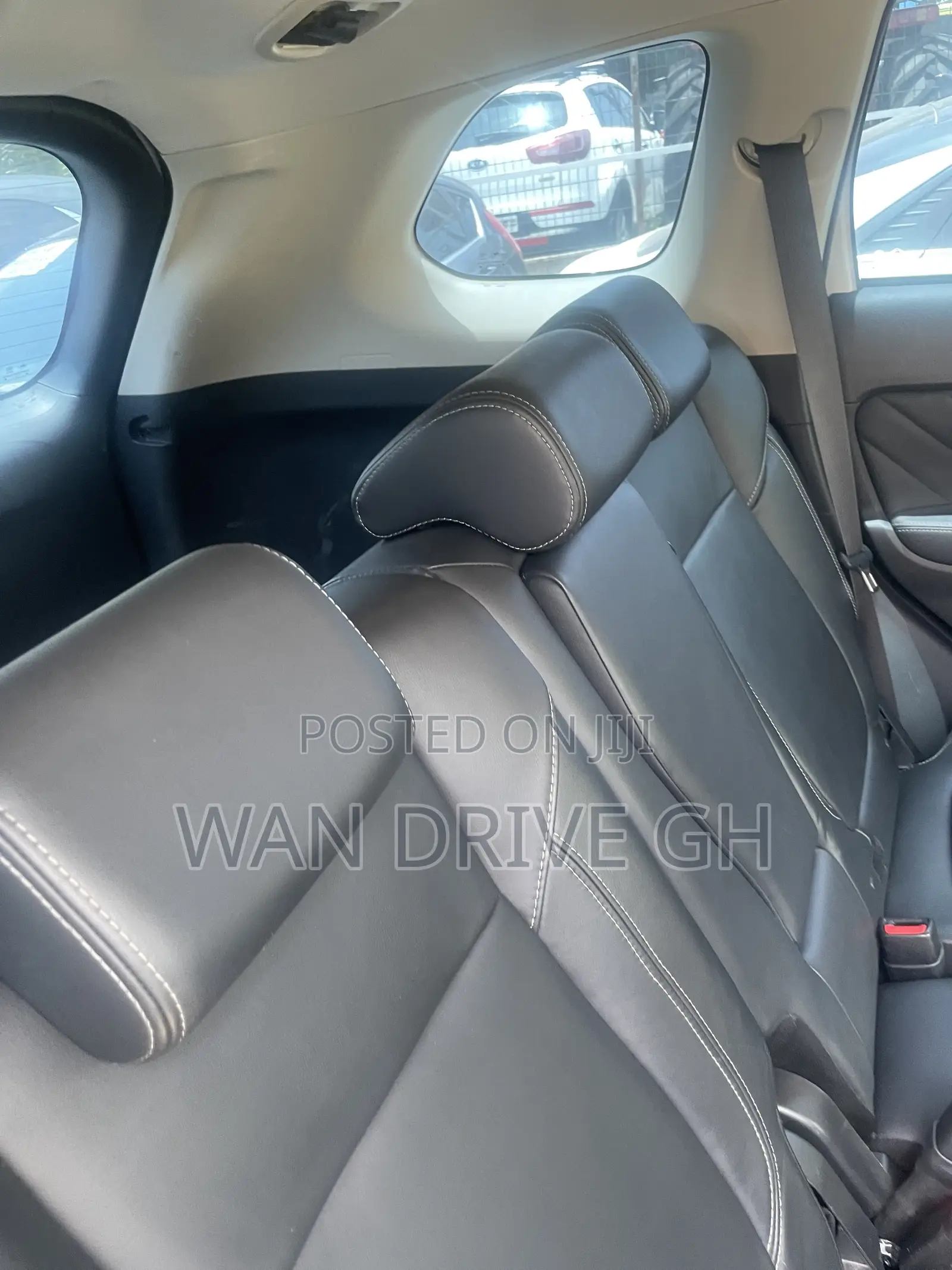Mitsubishi Outlander LE S-AWC 2020 White