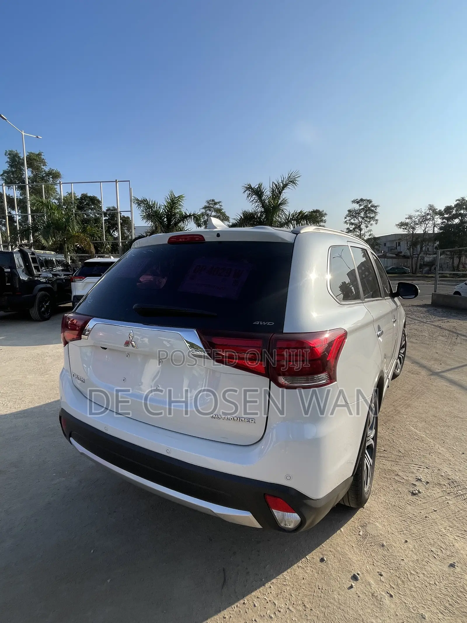 Mitsubishi Outlander LE S-AWC 2020 White