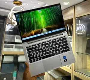 Laptop HP EliteBook 630 G10 16GB Intel Core i5 SSD 256GB