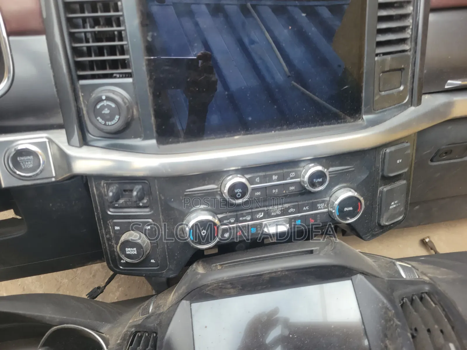 F150 Dashboard and Steering With Central With Touchscreen Infotainment