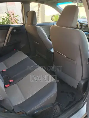 Toyota RAV4 LE 4dr SUV (2.5L 4cyl 6A) 2014 Silver