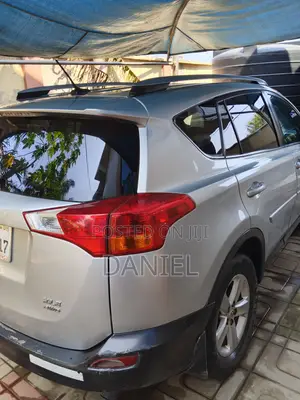 Toyota RAV4 LE 4dr SUV (2.5L 4cyl 6A) 2014 Silver
