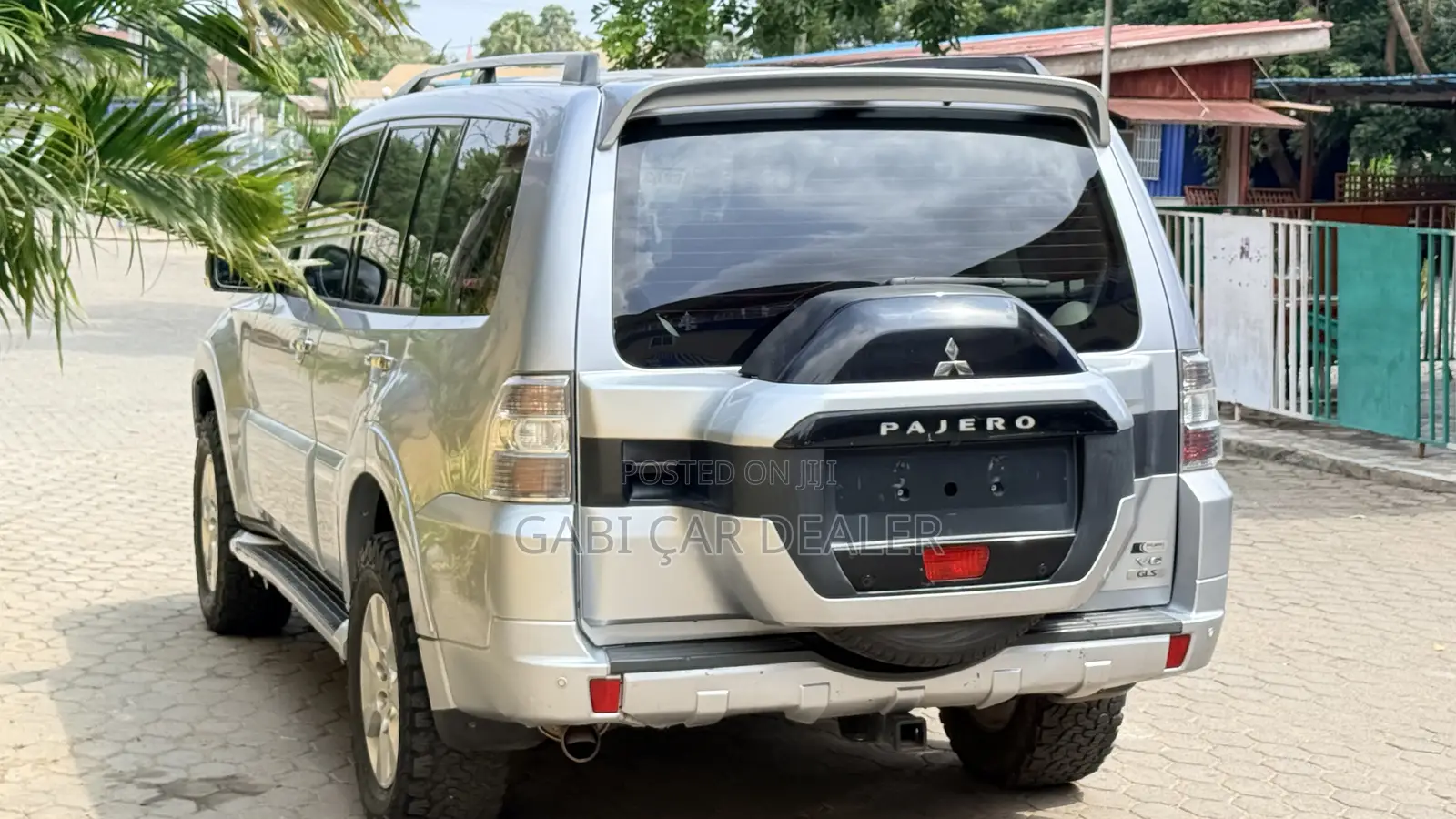 Mitsubishi Pajero 2017 Gray
