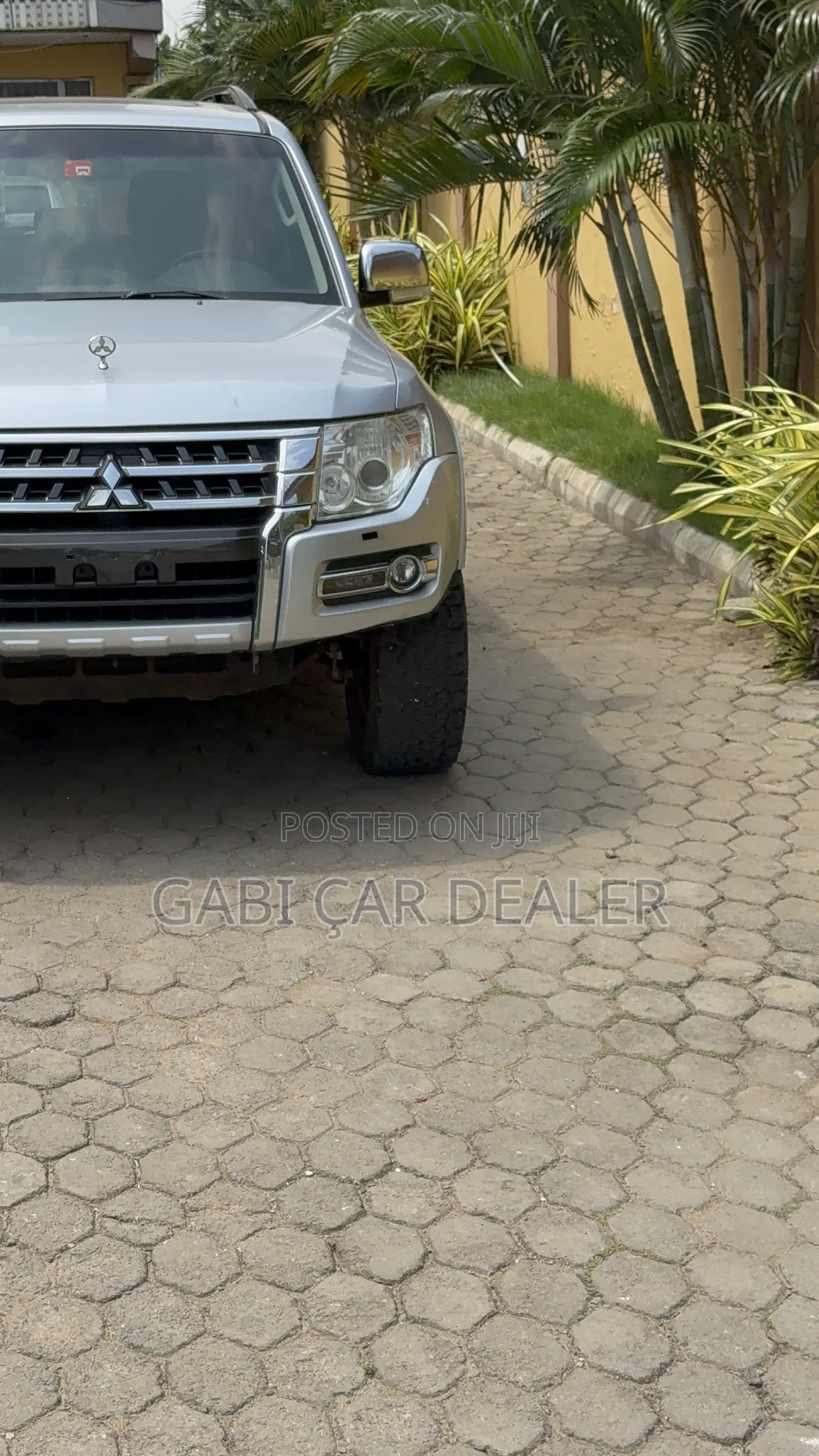 Mitsubishi Pajero 2017 Gray