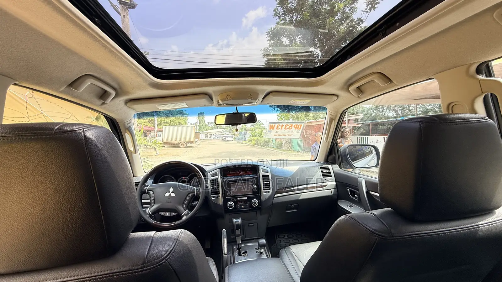 Mitsubishi Pajero 2017 Gray