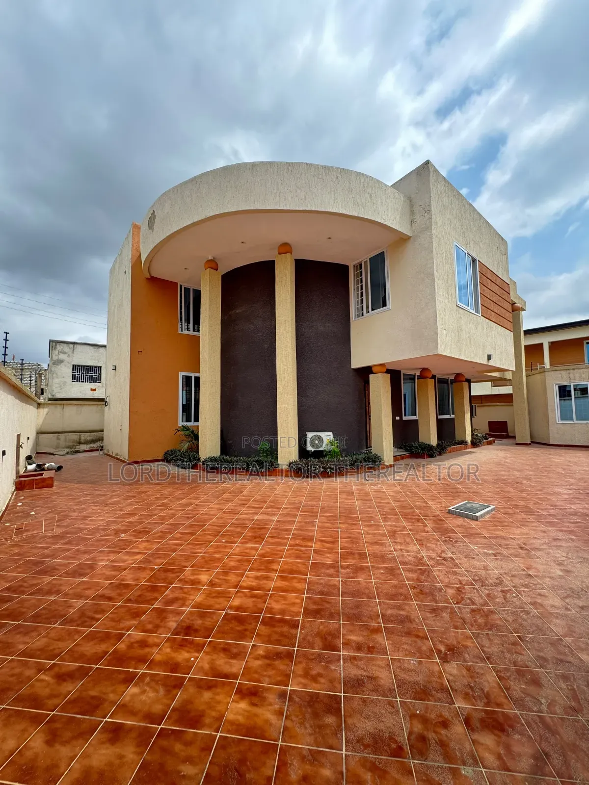 4bdrm Duplex in Pokuase for rent