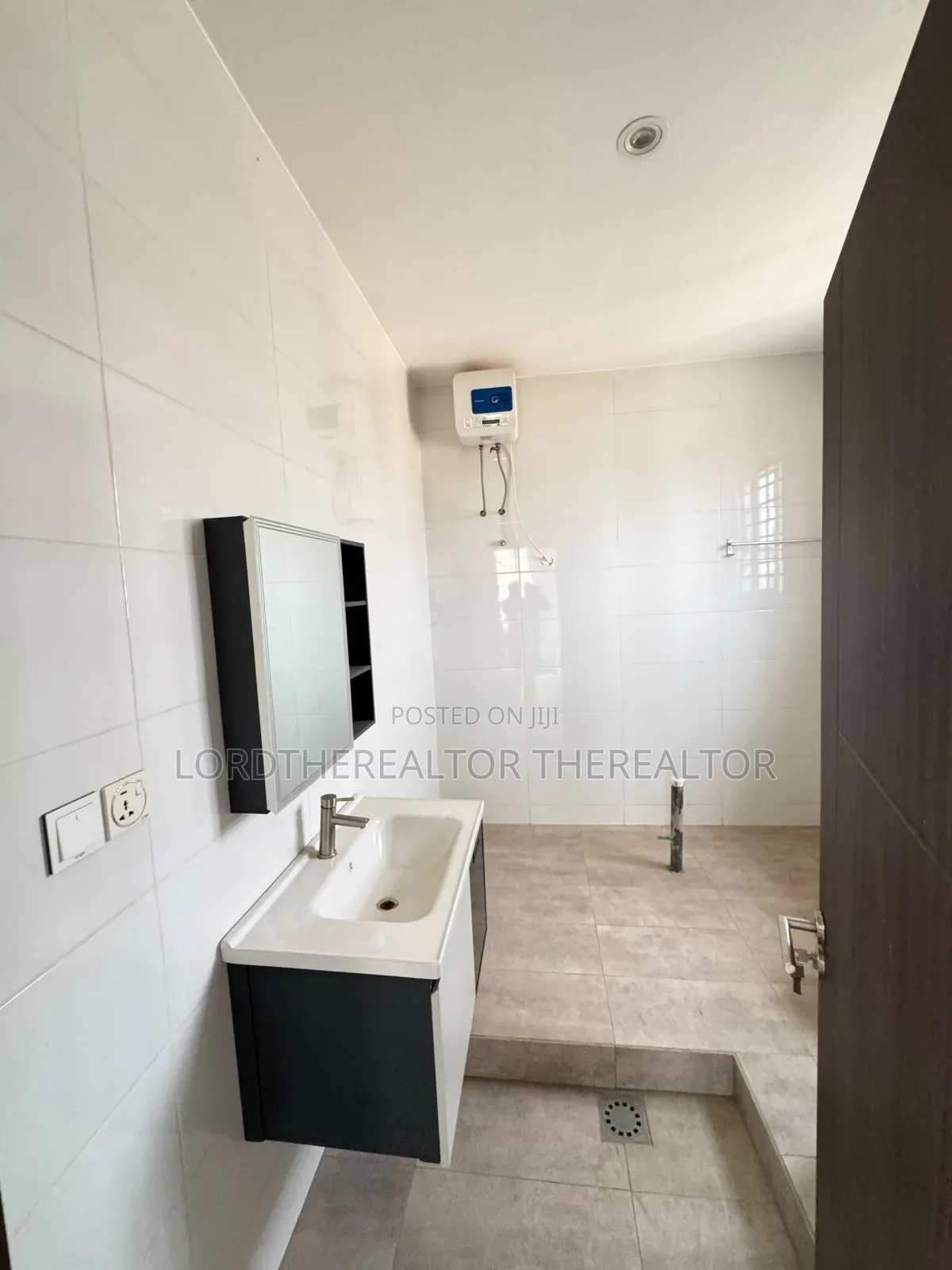 4bdrm Duplex in Pokuase for rent