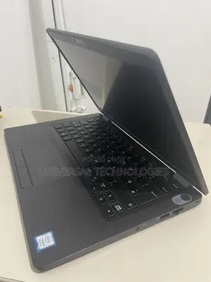 Laptop Dell Latitude 5300 8GB Intel Core i5 SSD 256GB