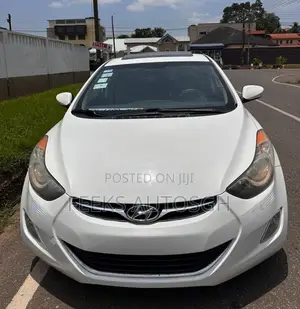 Hyundai Elantra 2013 White