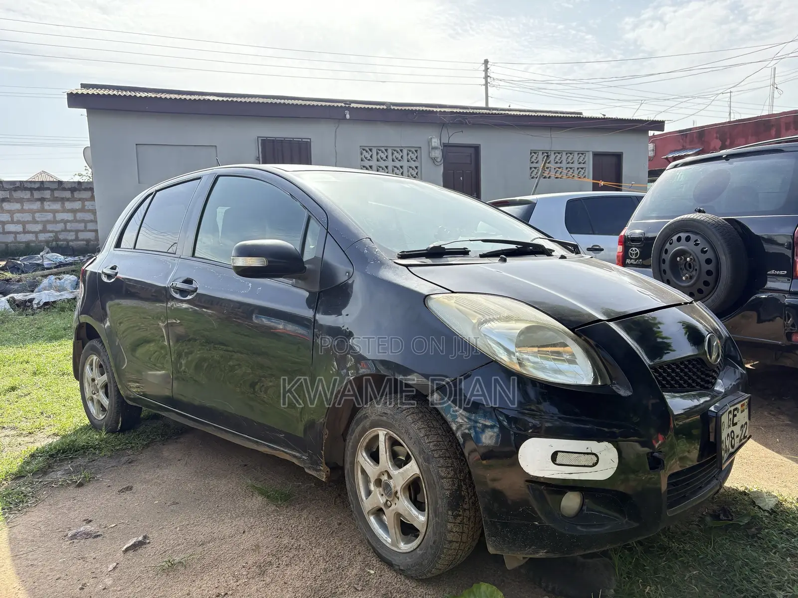 Toyota Vitz 2010 Black