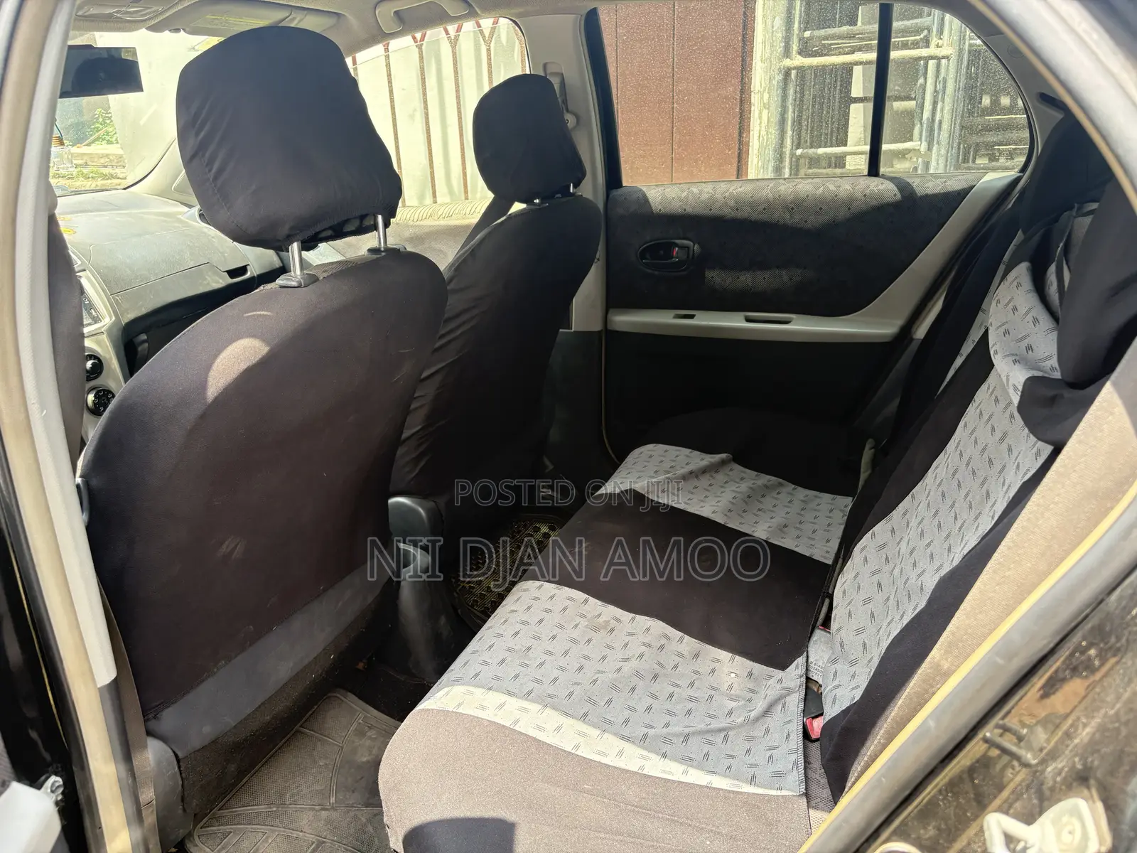 Toyota Vitz 2010 Black