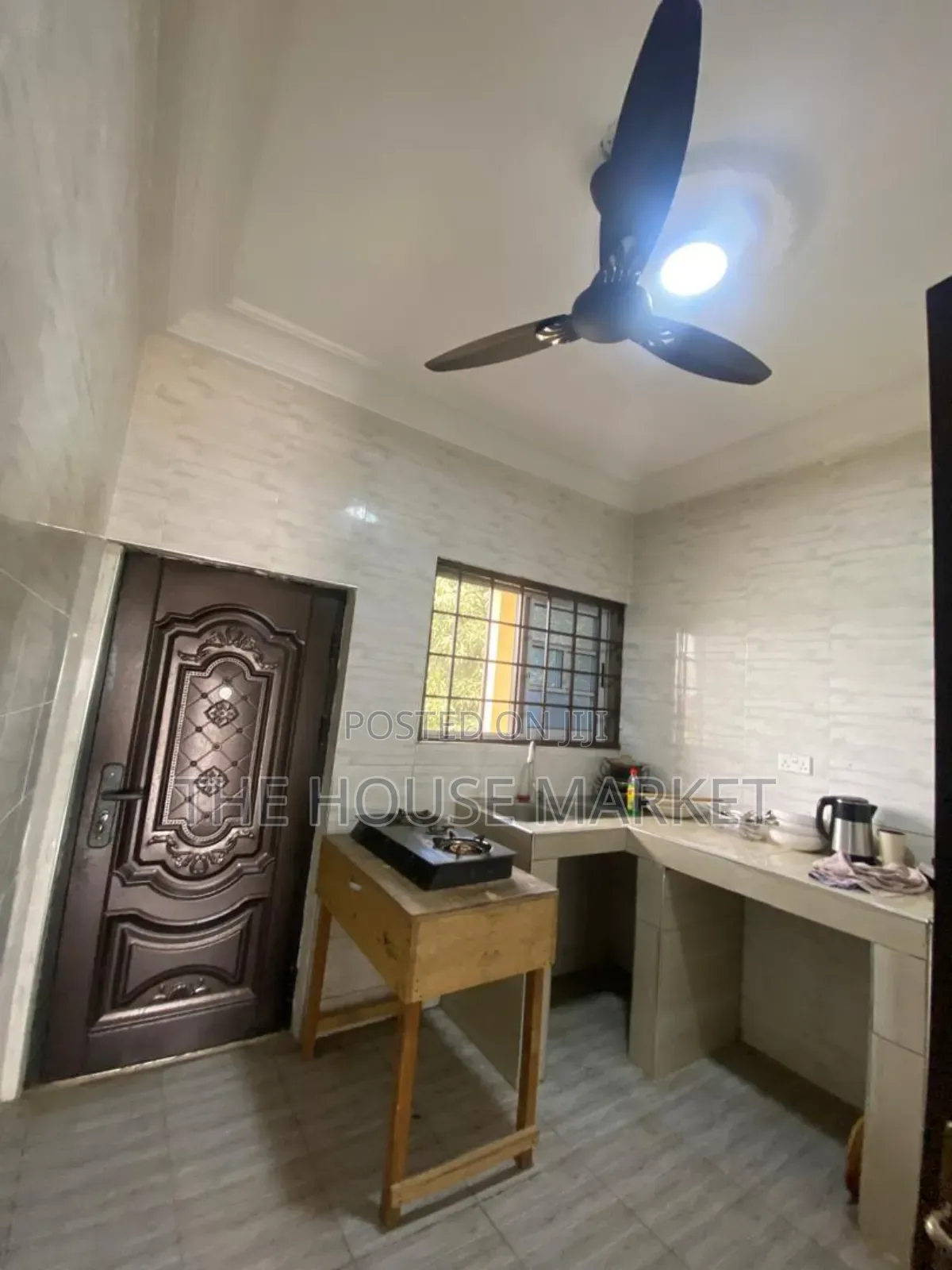 2bdrm Apartment in Tamso Estate, Tarkwa Nsuaem for rent