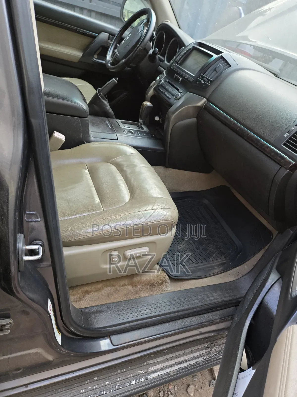Toyota Land Cruiser 2013 Black
