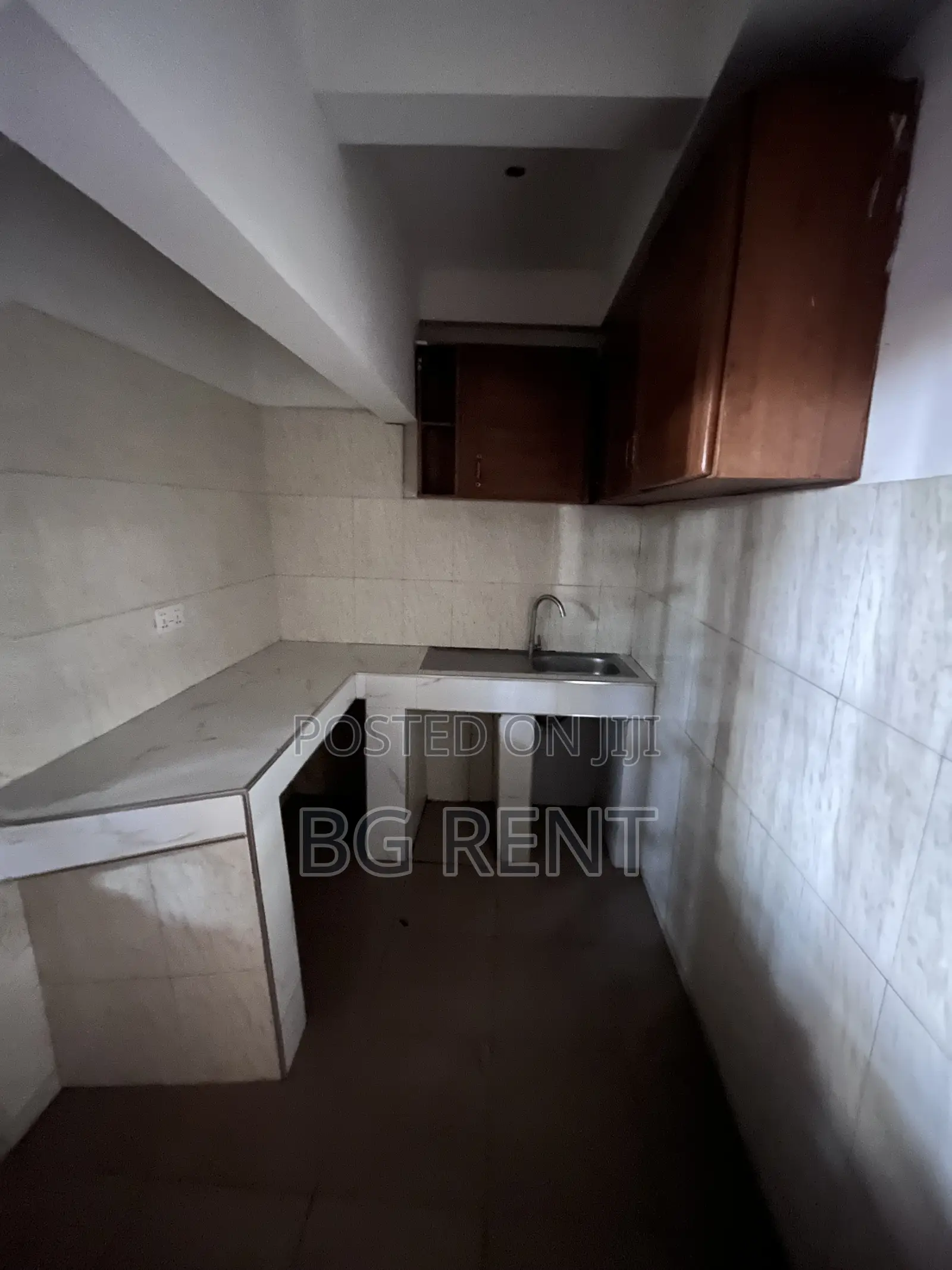 1bdrm Room & Parlour in Spintex for rent